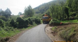 Асфалтиран локални пут Стргачина-Чавдари
