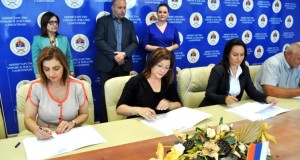 Potpisani ugovori o sufinansiranju projekata sedam opština