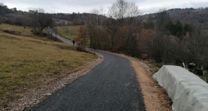 Завршено асфалтирање путних праваца у 3 мјесне заједнице